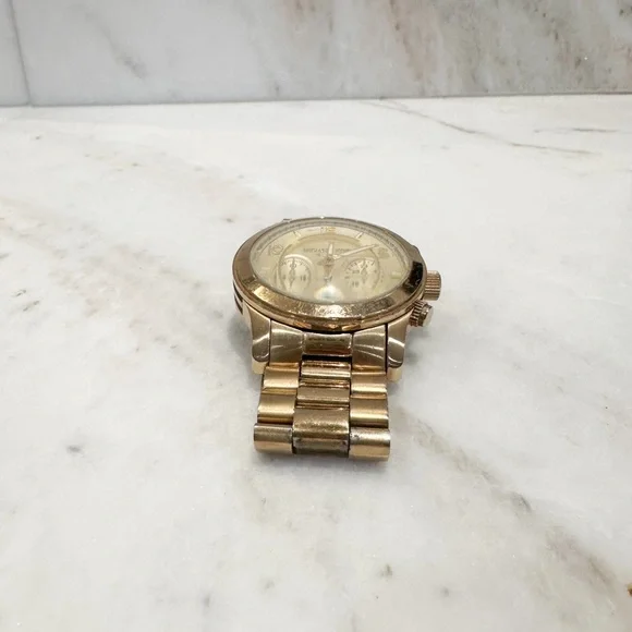 MICHAEL KORS Gold Runway Chronograph Watch - Picture 12 of 14